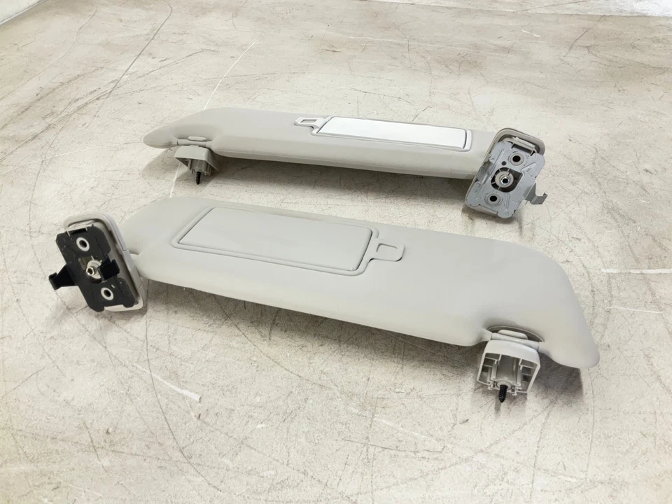 Parasol delantero izquierdo conductor y pasajero derecho Jaguar XE 17-19 OEM Foto 4 de 4