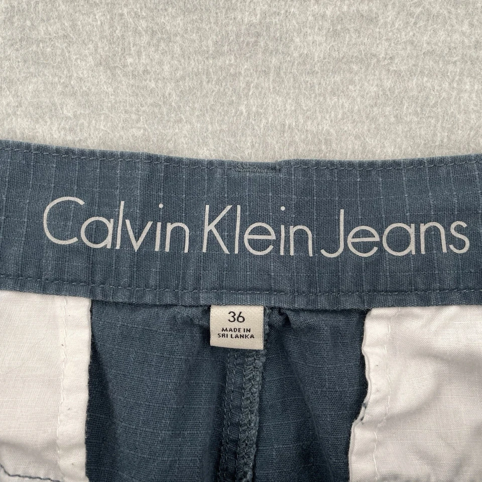 Y2K Calvin Klein Cargo Shorts Men's Size 36 Navy Blue Ripstop Faded Vintage - Image 2 of 4