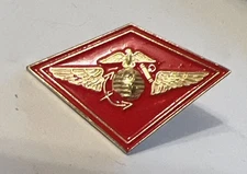 USMC hat lapel pin Insignia Marine Corps Aircraft Wing