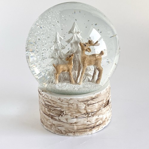 Christmas Snow Globe Deer W/Trees Bark Look Base Cabin Cottage Decor 6” Tall
