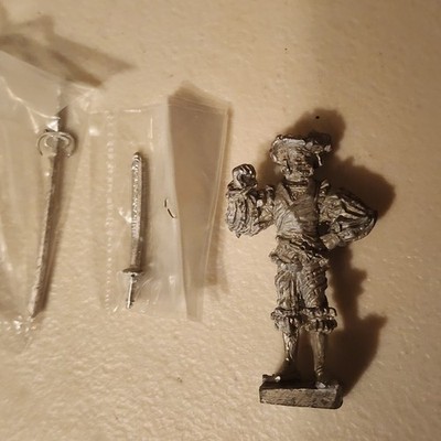 Amati 8110 Barbarian Warrior 54mm White Metal Figure Italian Fantasy Historical
