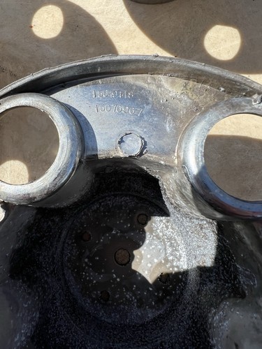 SET OF 4 CHEVROLET 5 LUG CENTER HUB CAPS - Picture 10 of 10
