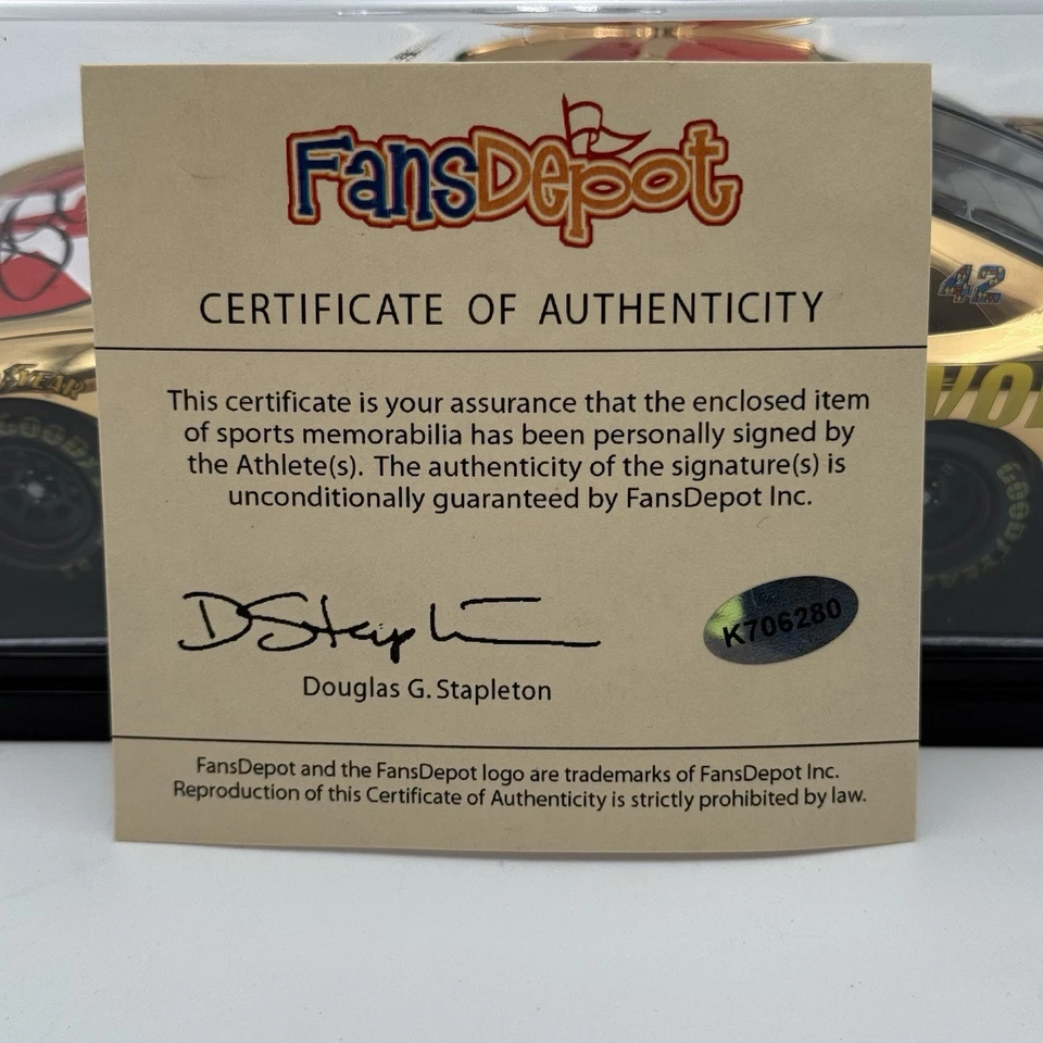 Экшн-фигурка Джейми Макмюррея из золота 1:24 24 карата с автографом Havoline Dodge Charger сертификат подлинности - Изображение 2 из 4