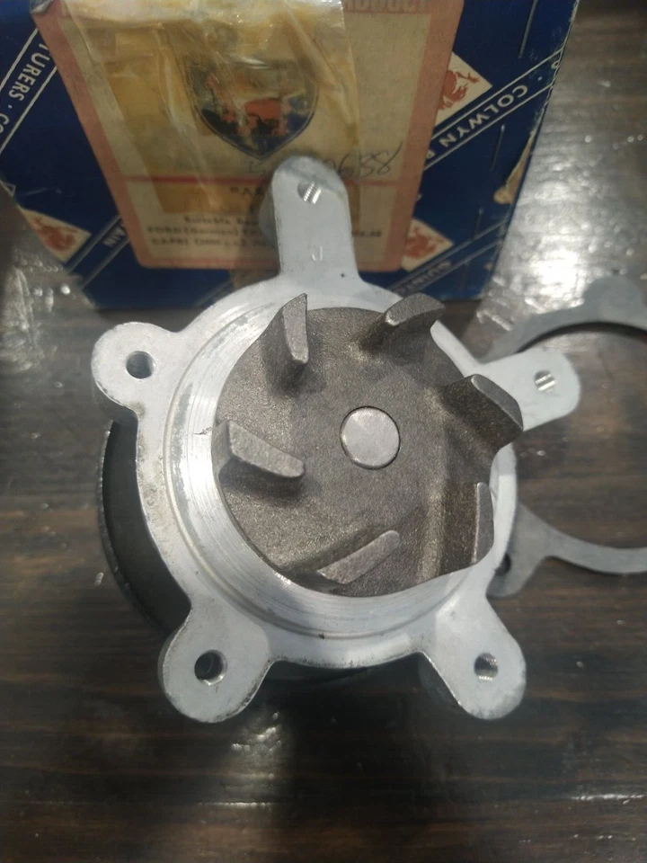 Ford Capri Taunus 1964-71 2,0 L 2,3 L motor V6 bomba de agua nuevo QCP569 11543536 Foto 2 de 3