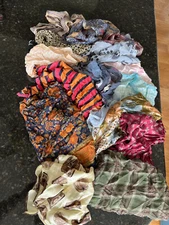 Lot of 19 Women's Scarves GAP, AXCESS, Cejon Many Sizes & Designs Some No Tags