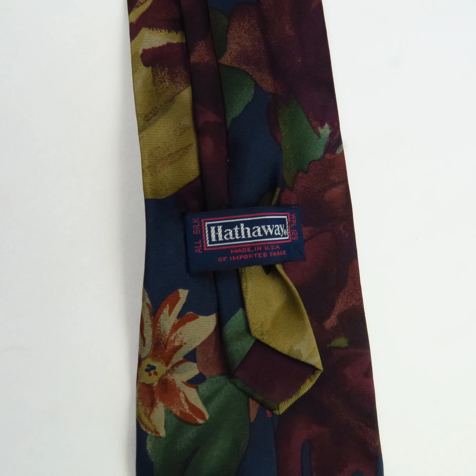 Corbata de cuello vintage Hathaway floral colores otoñales pintura artística silenciada 56"x4" corta Foto 3 de 4