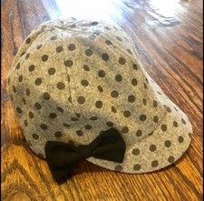 Girls Baby Gap Grey  Black Polka Dot Pageboy Hat Cap with Black Bow Size M/L