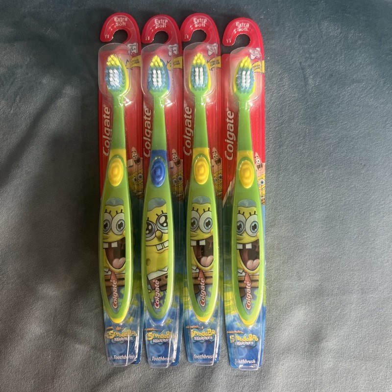 LOT OF 4 Colgate Extra Soft Nickelodeon SpongeBob Toothbrushes BRAND NEW