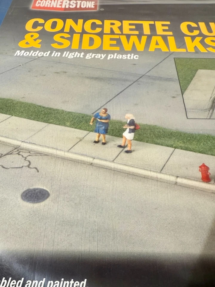 **NUEVO** Kit de bordillos y aceras de concreto Walthers ~ escala HO (#933-3187) SELLADO Foto 3 de 4