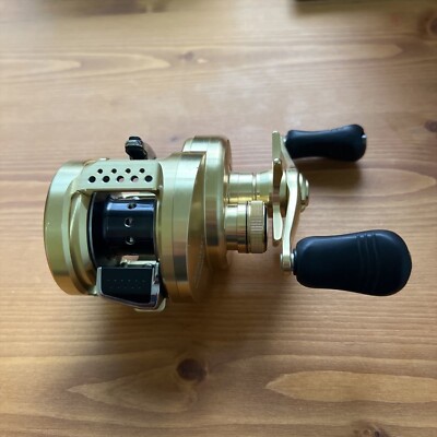 Shimano 15 Calcutta Conquest 200HG RIGHT Baitcasting Reel 03439