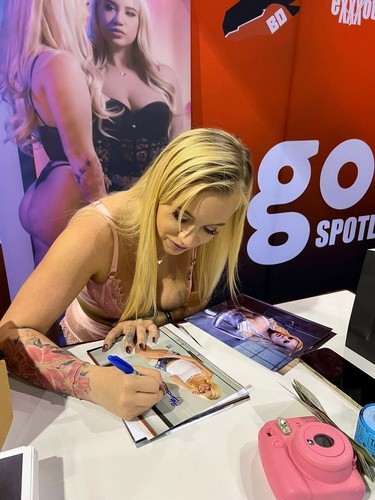 Bailey Brooke Adult Video Star signed Hot 8x10 photo autographed Proof #17 - 第 2/2 張圖片