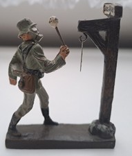 1930's Germany Lineol Elastolin WWII army figure - Gas Alarm - 1
