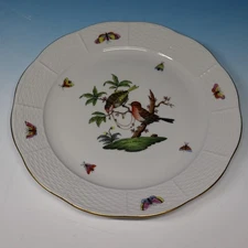Herend Hungary Porcelain Rothschild Bird - 10" Dinner Plate 1524 - Motif 10