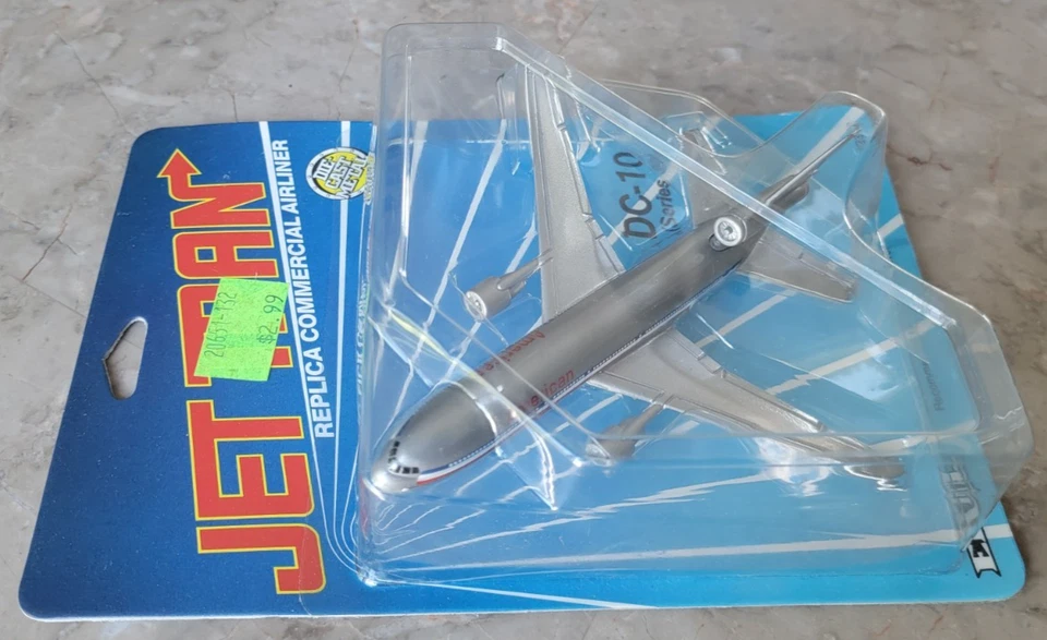 VINTAGE NEW 1987 ERTL JET TRAN DIECAST AMERICAN AIRLINES DC-10 FACTORY SEALED - Image 3 of 4