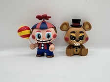 2016 Funko Mini Five Nights at Freddy's Sitting Figure  Balloon Boy Lot 2