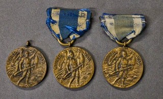 Trio of WWI Veteran Service Medals from the State of New York Have Issue Numbers