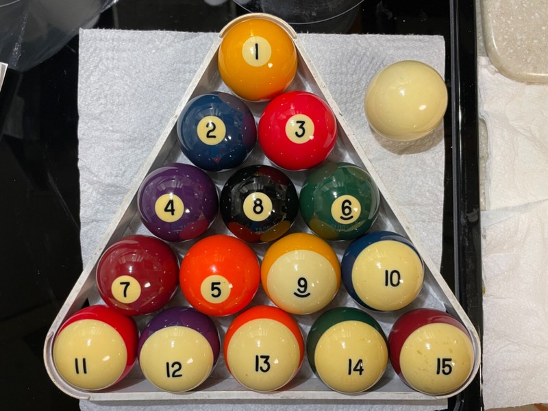 CLEANED & POLISHED ARAMITH POOL BALLS  WITH RACK (COME IN GENERIC BOX) (14)