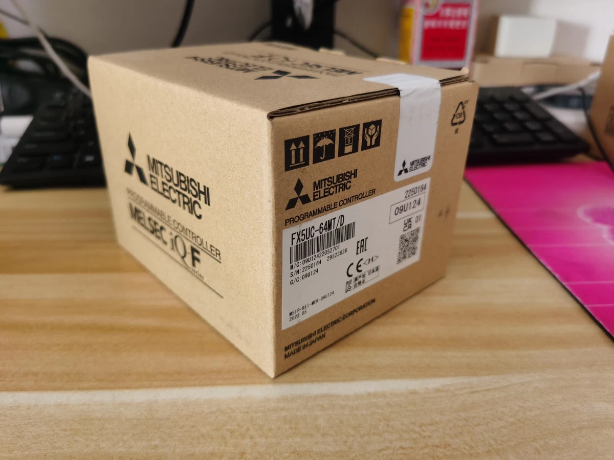 1PCS New Mitsubishi FX5UC-64MT/D FX5UC64MTD In Box Brand