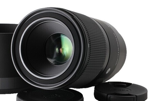 Good condition Sigma 70mm f2.8 Sony E DG Macro Art | eBay