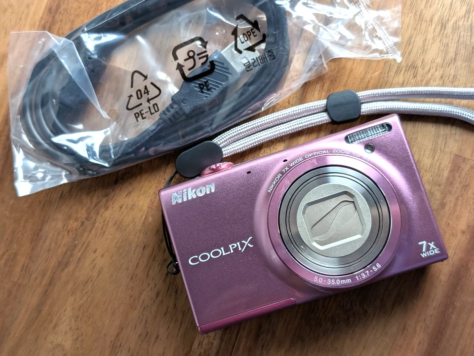 N MINT Nikon COOLPIX S6100 16.0MP Digital Camera 7x Zoom English ok  Japan pink - Image 2 of 4