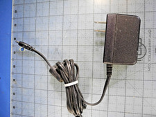 Genuine DVE DSA-15P-05 US 050125 AC/DC Wall Power Supply Adapter 5V 2.5A