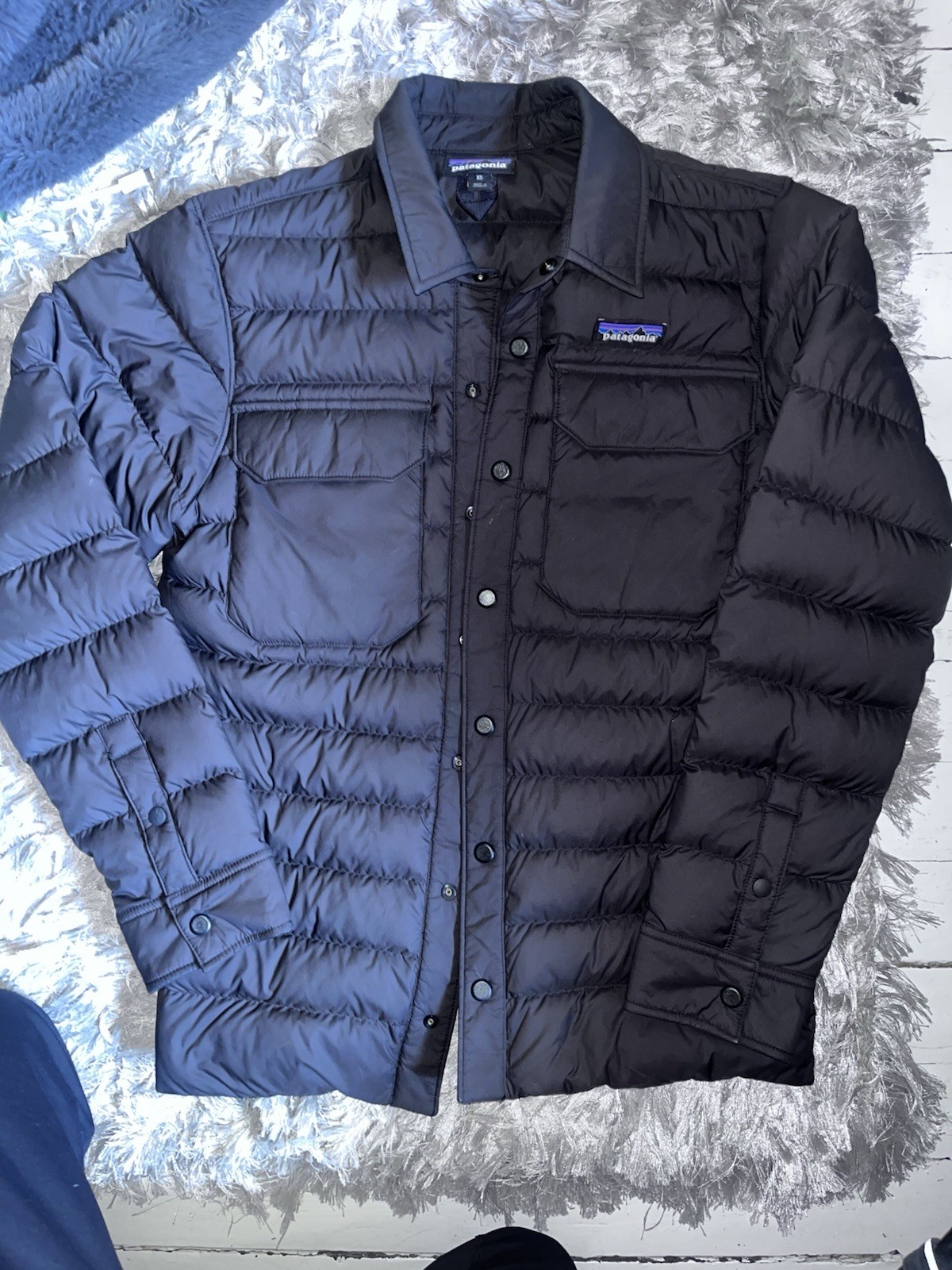 Patagonia Silent Down Shirt Jacket - Men's Extra Small XS ~ $229.00 Black 27925
