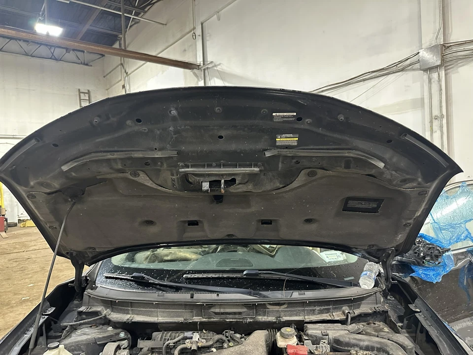 Used Hood fits: 2014 Nissan Rogue VIN 5 1st digit USA built Grade A Foto 2 de 4