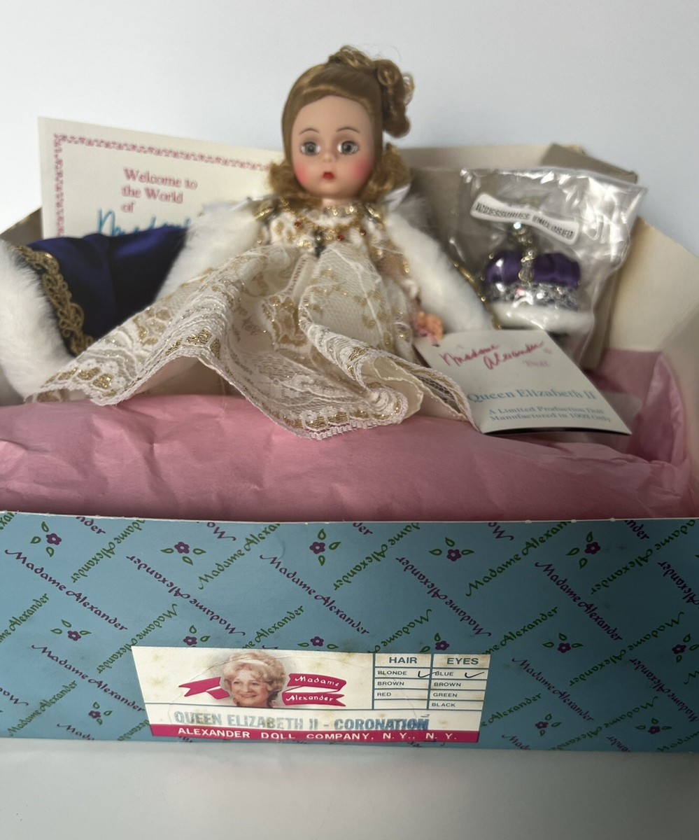 NWT Vtg Madame Alexander Queen Elizabeth II Coronation 1992