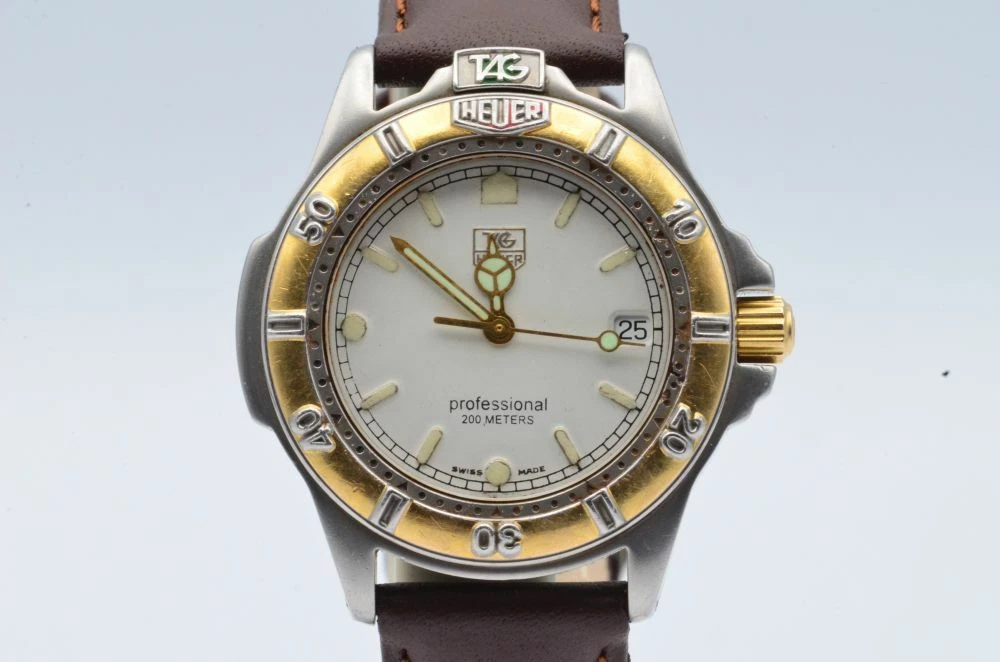 TAG Heuer Professional 4000 Men s Watch 38MM 995.413 Nice Condition Steel Gold