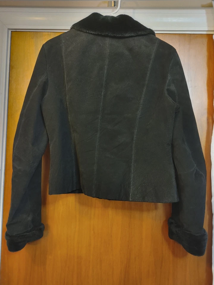 Chaqueta de cuero de gamuza Juliano Celini talla grande negra puños con cuello de piel sintética Foto 2 de 4