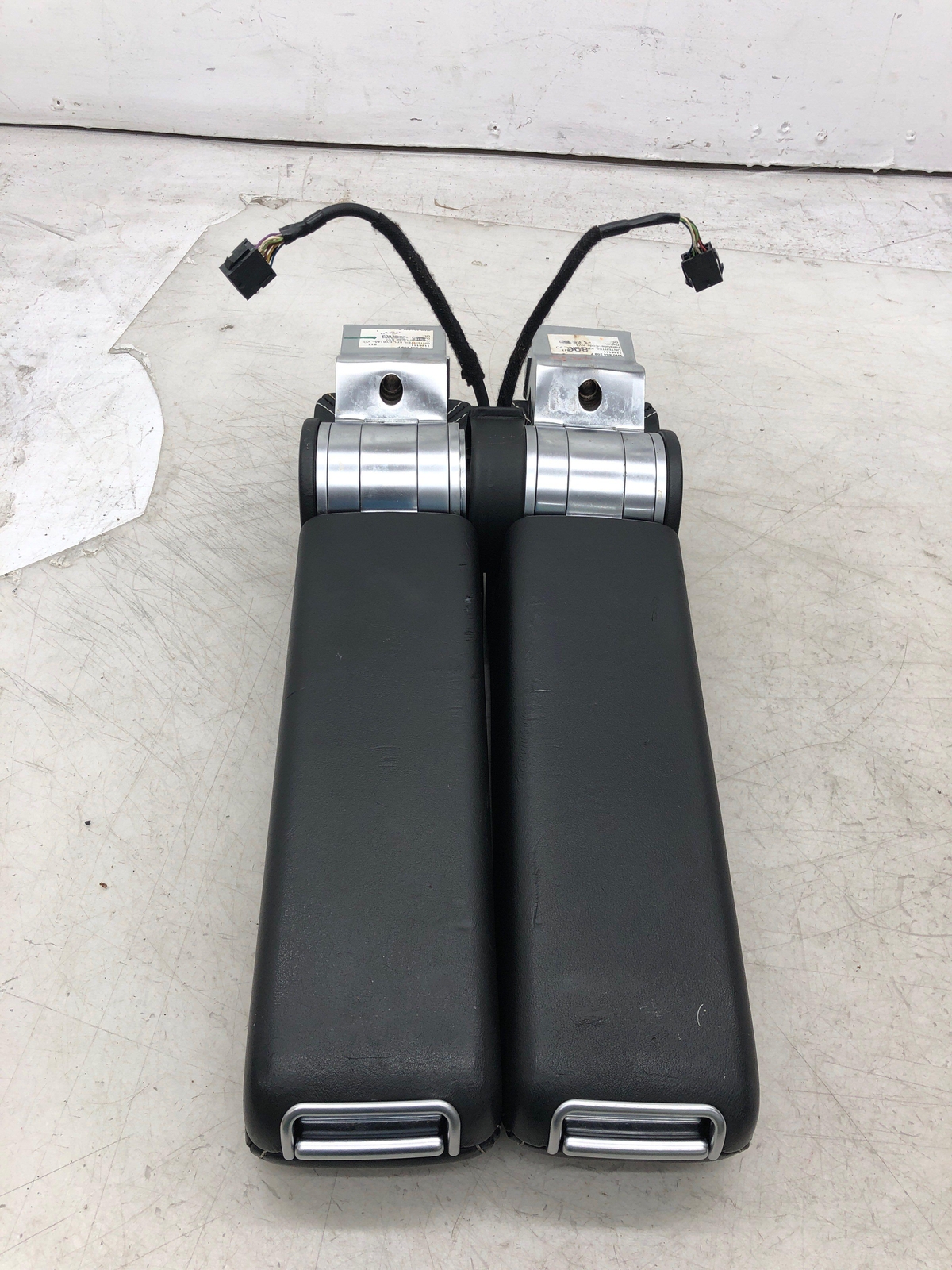 2006-2012 BENTLEY CONTINENTAL RIGHT & LEFT CENTER CONSOLE ARMREST 3W0864209F