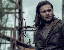 Douglas Booth Signed Autographed 8x10 Photo NOAH Actor COA AB