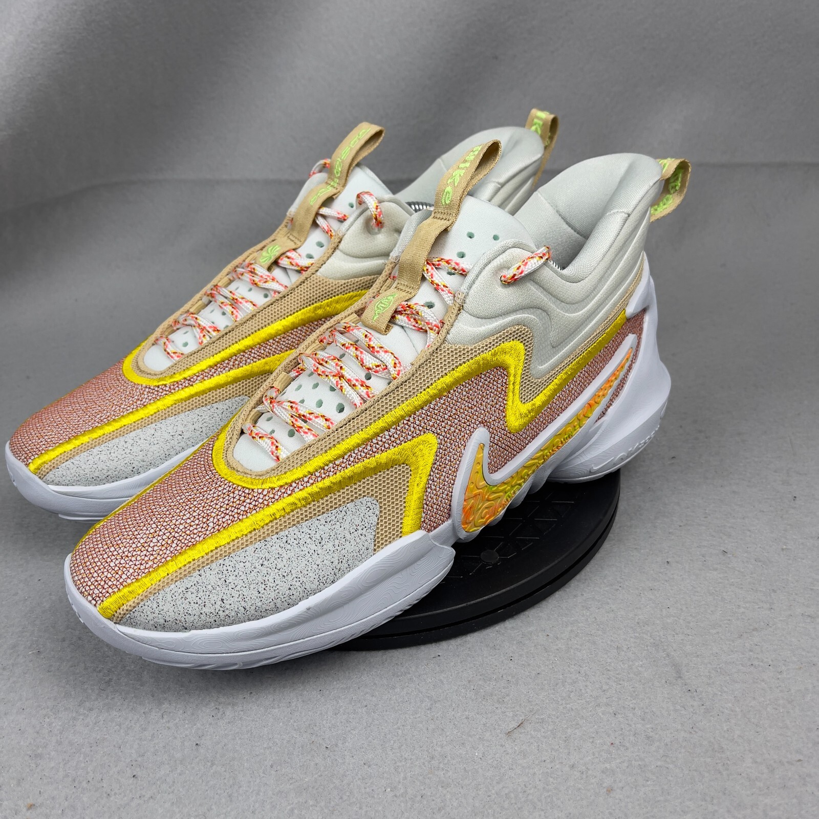 Zapato de baloncesto Nike Cosmic Unity 2 gris naranja talla 10,5 DH1537-101 NUEVO SIN CAJA