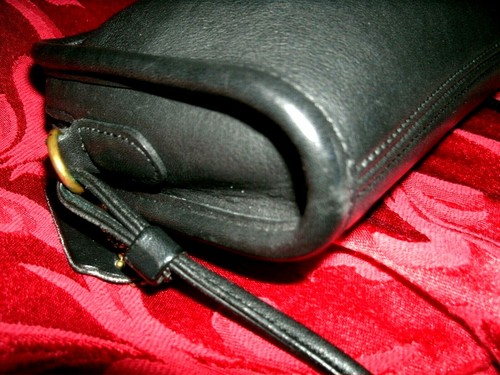 Coach Abbie No 9017 Very Nice Small Black Iconic Coach Leather Crossbody EUC! - Picture 7 of 12