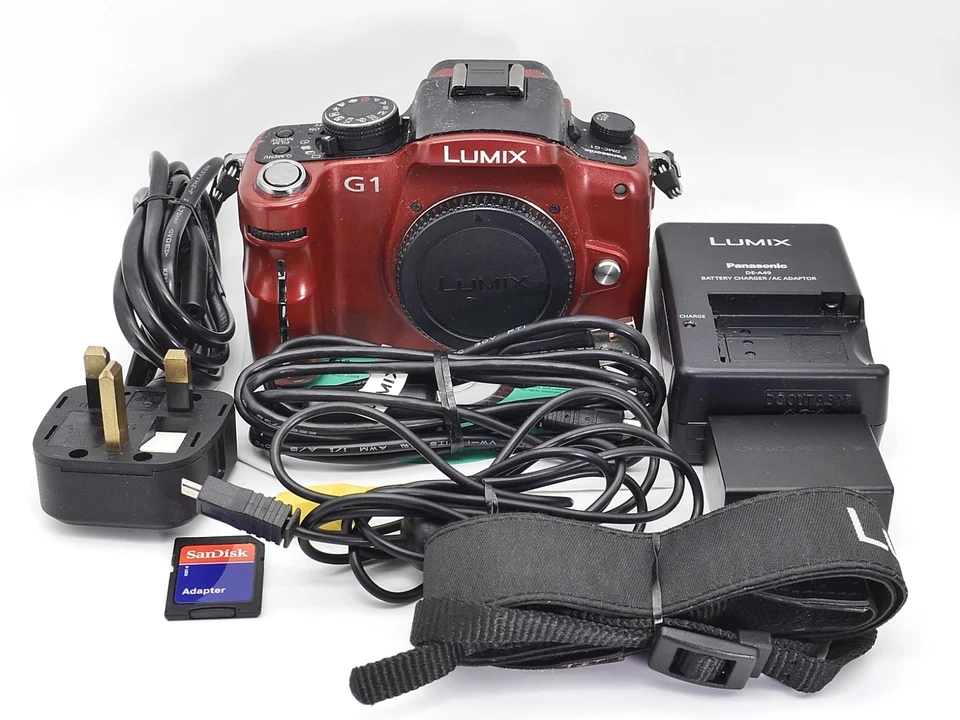 Panasonic LUMIX DMC-G1 12.1MP Digital Camera - Red ( 45-200 Lens INCLUDED ), photo 2 of 5
