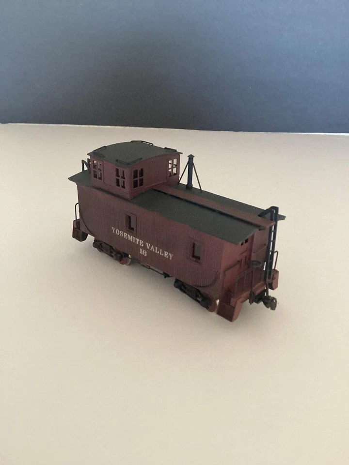 HO Brass Westside Model Company Yosemite Valley RR Wood Caboose - Image 4 of 4