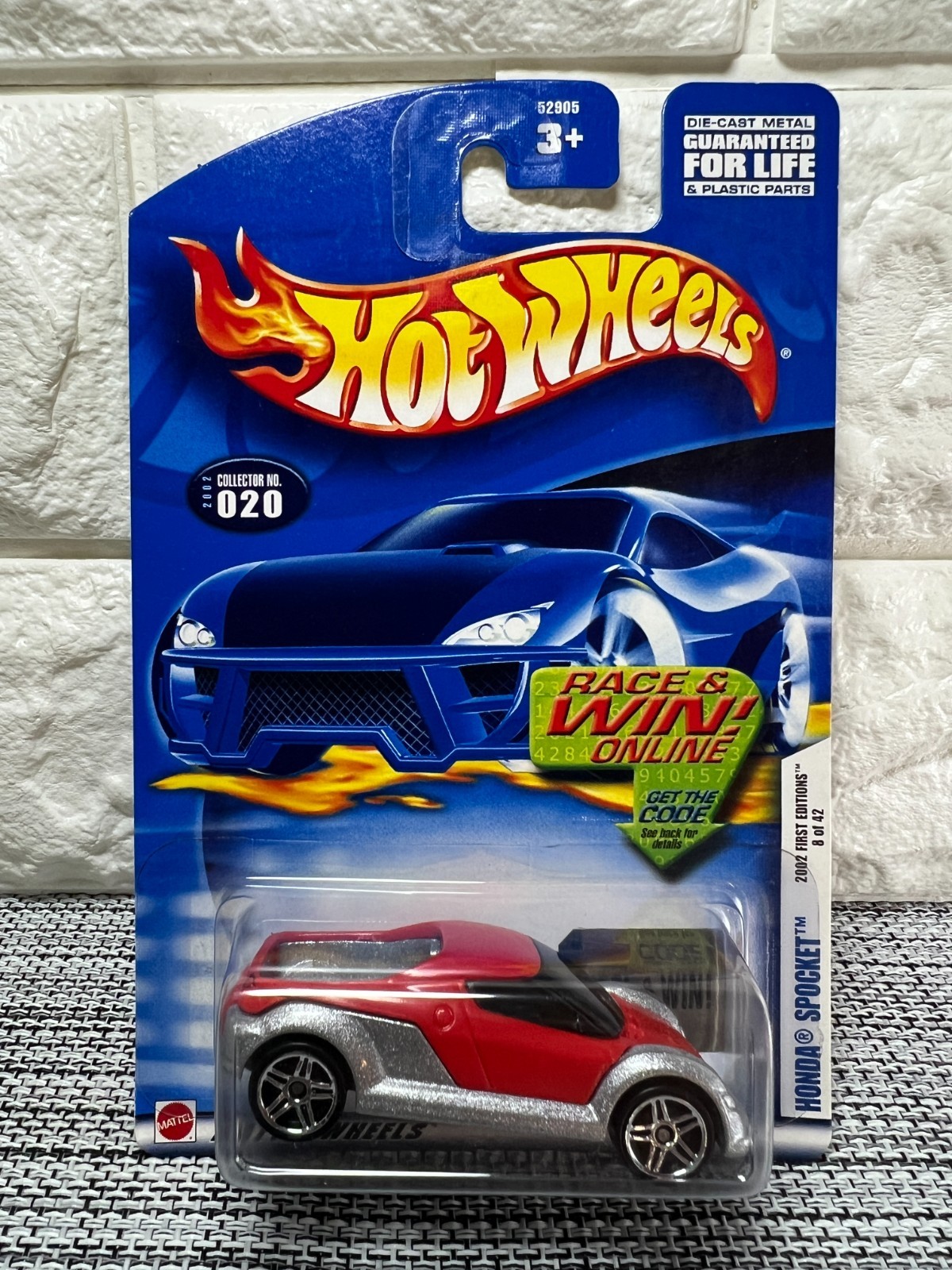 Hot Wheels 2002 First Editions 8 of 42 Honda Spocket 2002 Collector No. 020 Red