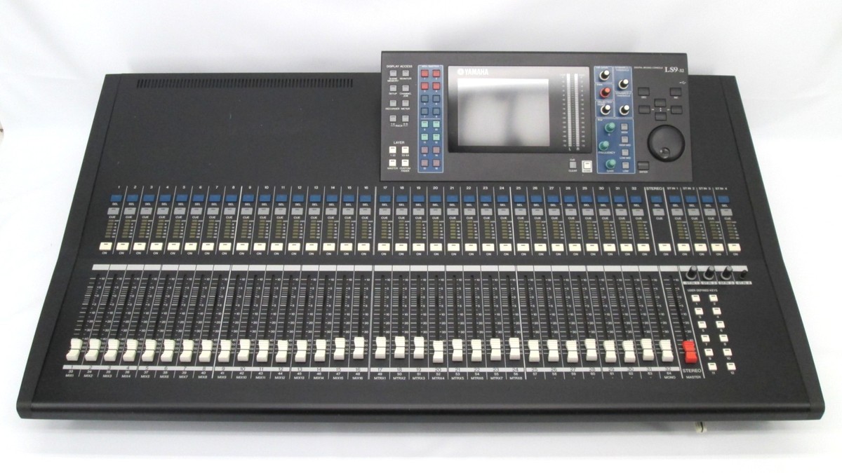 Yamaha LS9-32 32-Input Digital Mixing Console w/ Blue Yamaha Mixer