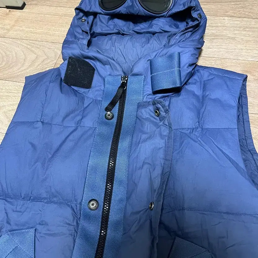 CP Company Best Puffer Vest, Blue, Size 95, Authentic thumbnail 6