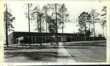 Press Photo University of South Alabama gymnasium - amra02196