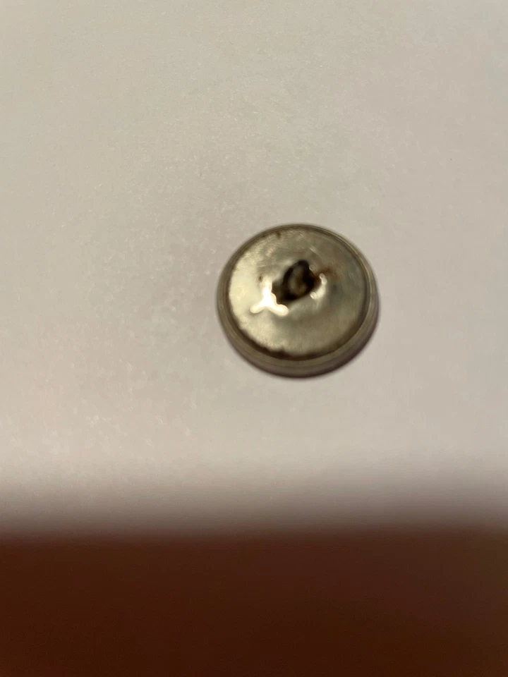 5 antique metal buttons Jules Caesar- Military-Lion head-King William - Image 4 of 4