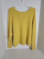 Jessica Simpson Women's Fuzzy Yellow Long Sleeve Pullover Sweater, M