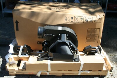 Husqvarna Z400 Leaf and Grass Bagger Fits Commercial Series Zero Turn  Mowers