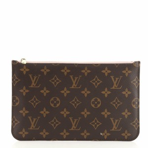 louis vuitton pochette neverfull