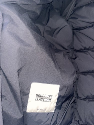 Men's Moncler black puffer jacket size 3 (M) - Picture 5 of 7