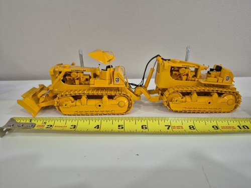 Tractor tipo oruga CCM1:48 Caterpillar Cat DD9G SUELTO ESTADO MOSTRADO AB28