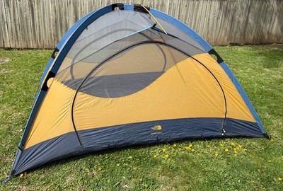 THE NORTH FACE Roadrunner 3 (No Rainfly) Backpacking Camping Tent + Footprint