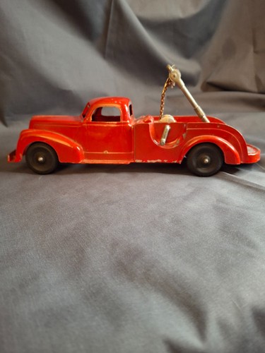 Vintage Hubley Kiddie Toy #474 Tow Truck Wrecker + Original Box | Working Winch - Picture 5 of 19