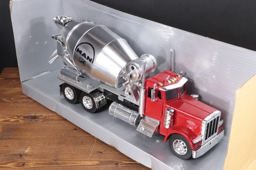 New-Ray Long Hauler 12003 PETERBILT 379 MAN Cement Mixer Truck 1:32 NEW Open Box - Picture 4 of 7