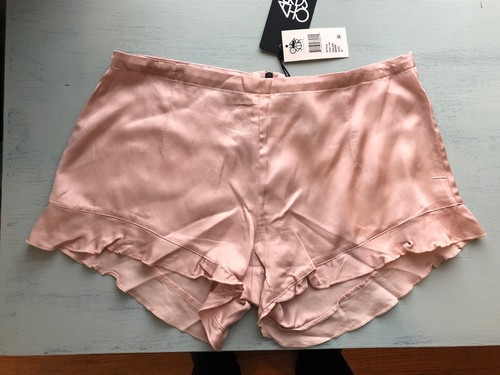 NWT CHASER SILKY RUFFLE HEM SHORTS Pink Medium - Picture 2 of 4